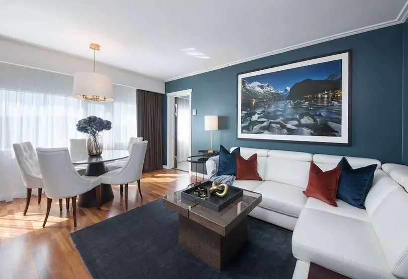 景色の見えるスイートルーム, Radisson Blu Plaza Hotel, Oslo