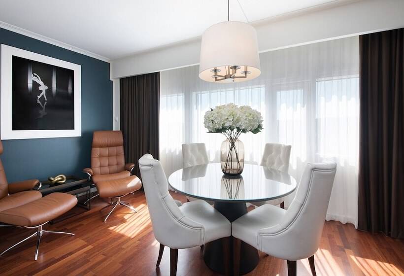 سوئیت با چشمانداز, Radisson Blu Plaza Hotel, Oslo