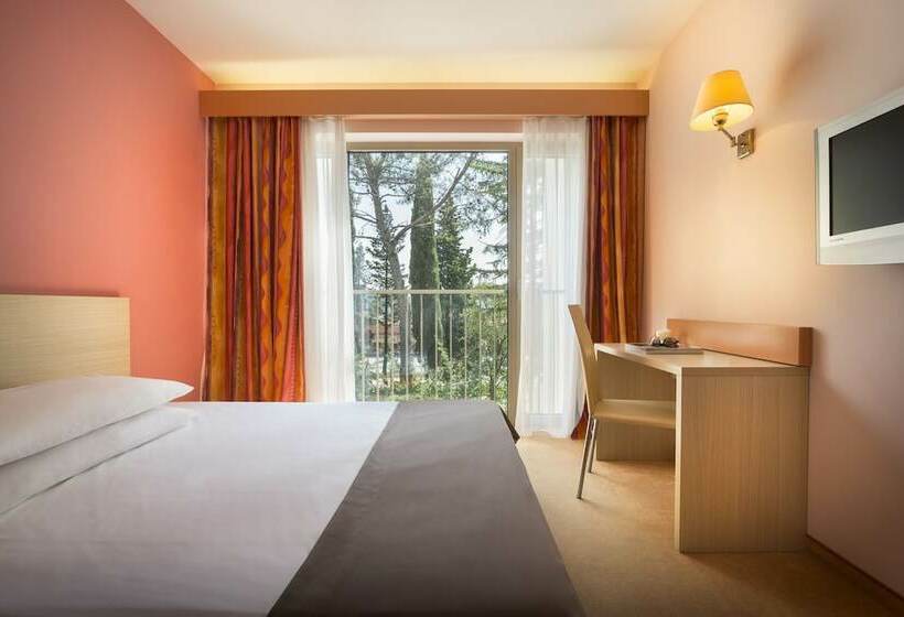 اتاق استاندارد یک نفره, Remisens Hotel Lucija