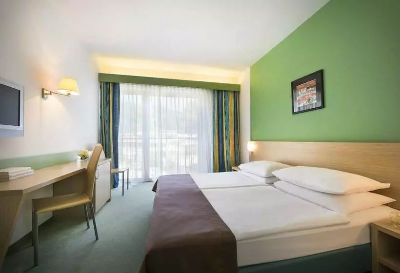 اتاق استاندارد با چشم‌انداز پارک, Remisens Hotel Lucija