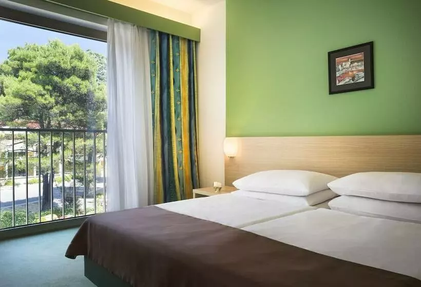 اتاق استاندارد با چشم‌انداز پارک, Remisens Hotel Lucija