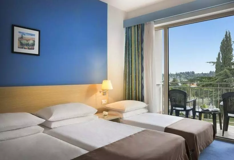 اتاق استاندارد سه نفره, Remisens Hotel Lucija