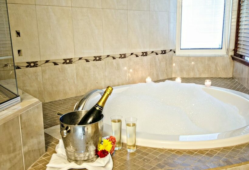 Deluxe Suite Sea View, Accra Beach Hotel & Spa