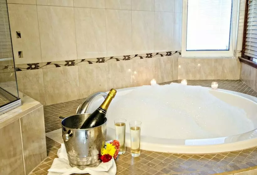 Deluxe Suite Sea View, Accra Beach Hotel & Spa