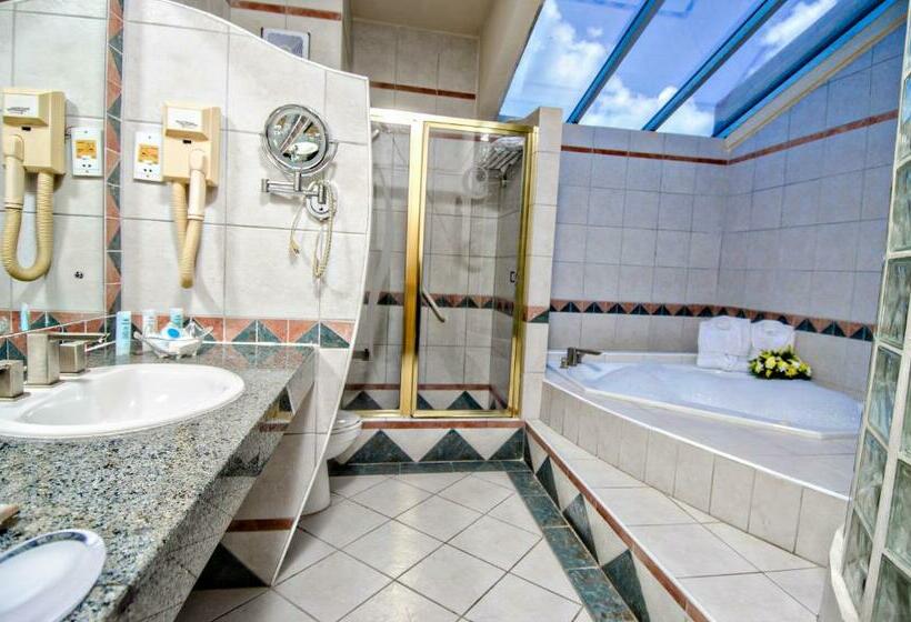 سوئیت پنت هاوس, Accra Beach Hotel & Spa