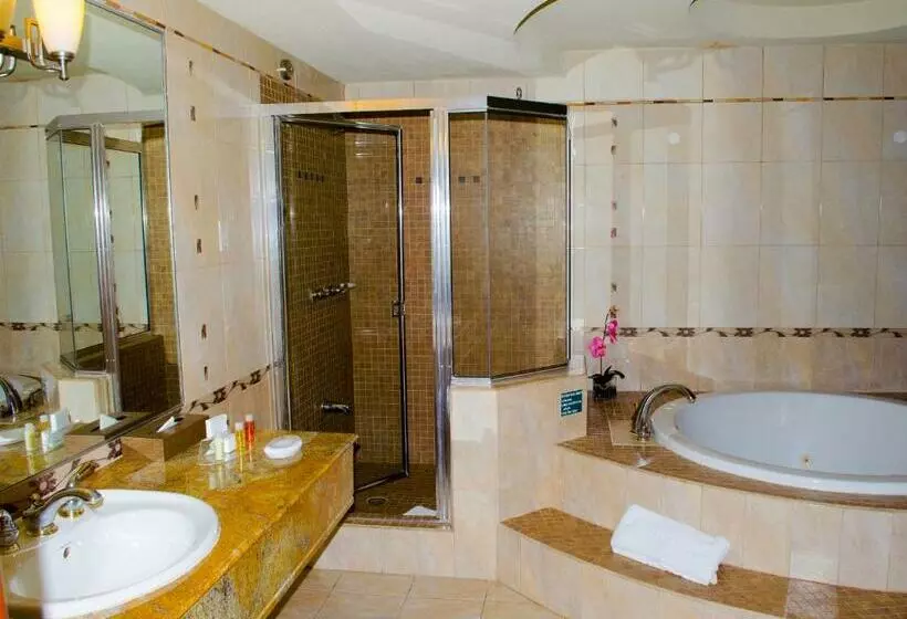 سوئیت دلوکس 2 خوابه, Accra Beach Hotel & Spa