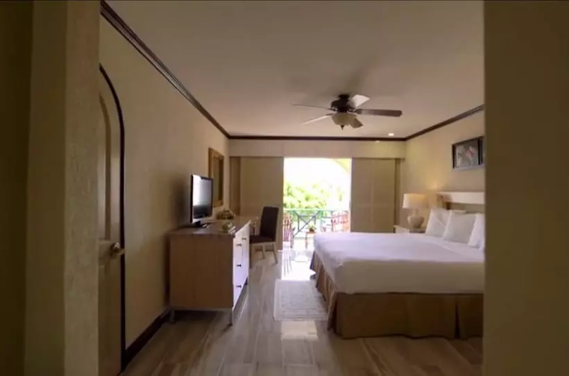 اتاق استاندارد با تخت بزرگ, Accra Beach Hotel & Spa