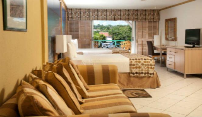 سوئیت جونیور با چشمانداز, Accra Beach Hotel & Spa