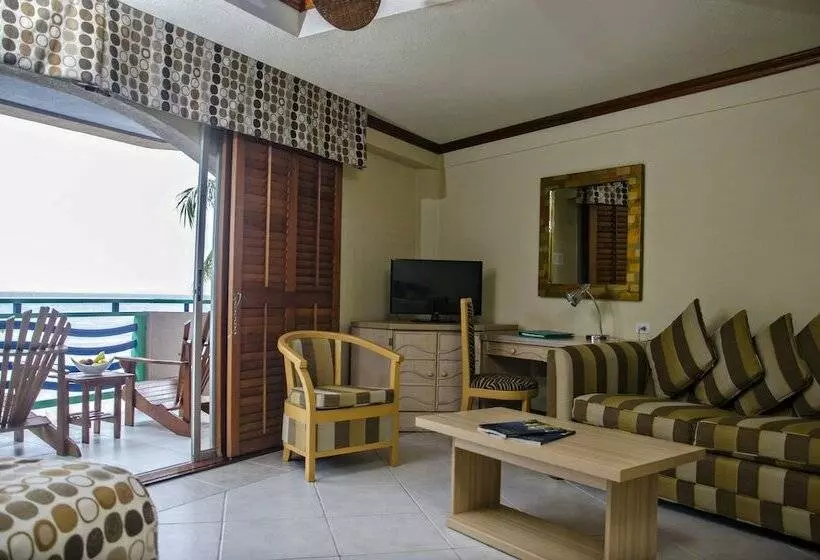 اتاق استاندارد با تخت دوبل و چشم‌انداز دریا, Accra Beach Hotel & Spa