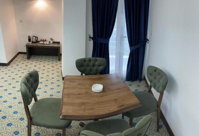 سوئیت دلوکس 2 خوابه, فندق بغداد Baghdad International