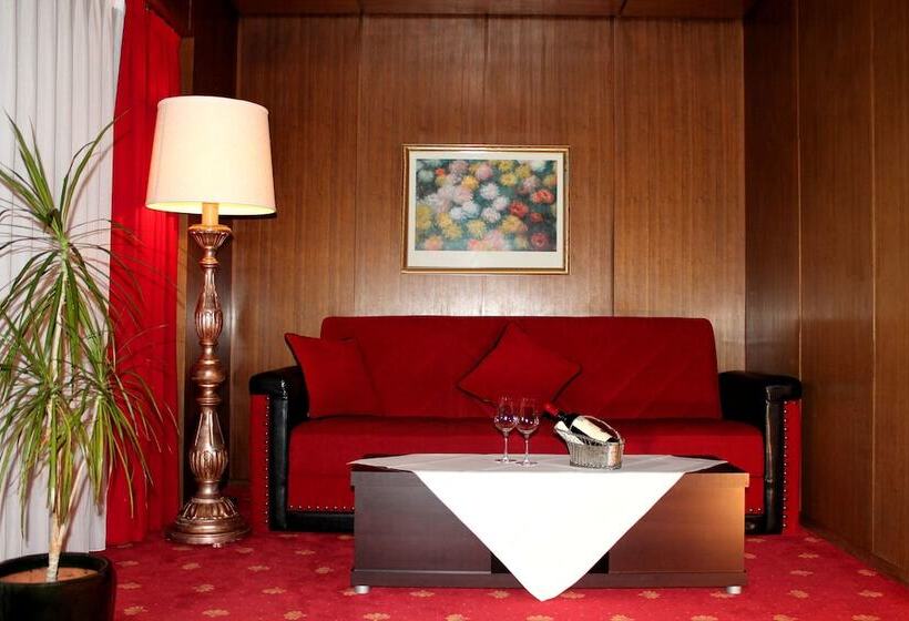 סוויטה, Atlas Post