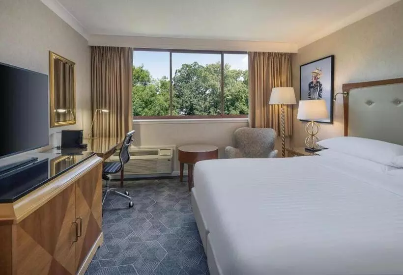 キングサイズベッドのスーペリアルーム, Delta Hotels By Marriott Swindon