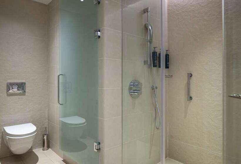 غرفة قياسية مطلّة علي البحر مزوَّدة بشُرفة, Hilton Melbourne Beach Oceanfront