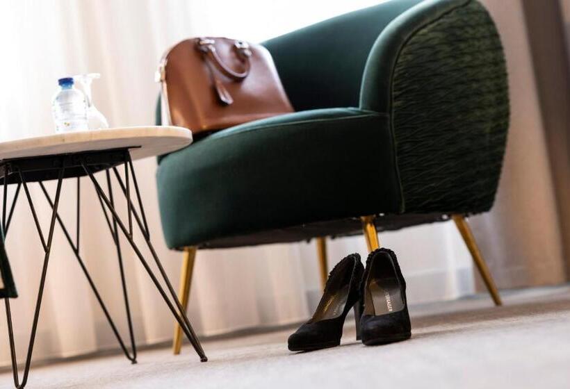 キングサイズベッドのスタンダードルーム, Holiday Inn Hasselt, An Ihg