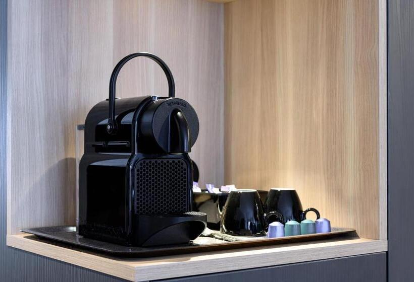 キングサイズベッドのスタンダードルーム, Holiday Inn Hasselt, An Ihg