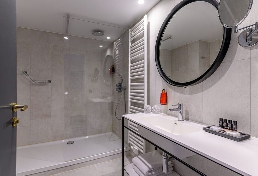 2ダブルベッドのスタンダードルーム, Holiday Inn Hasselt, An Ihg