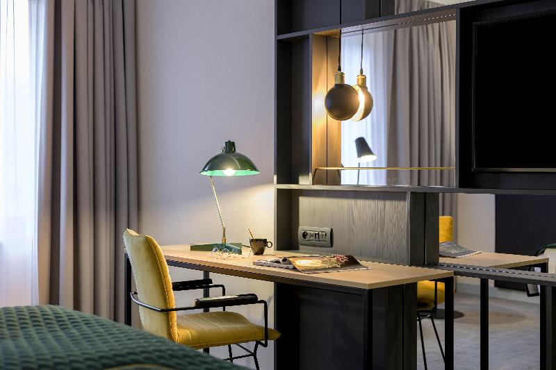 キングサイズベッドのスタンダードルーム, Holiday Inn Hasselt, An Ihg