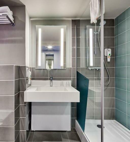 Номер Стандарт, Ibis Styles Evry Lisses