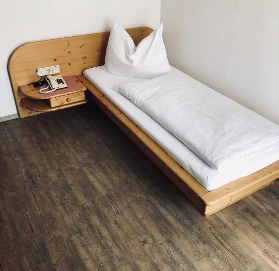 スタンダードシングルルーム, Krone