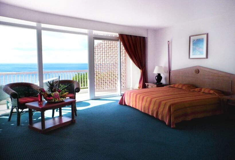 اتاق سوپریور, La Bateliere