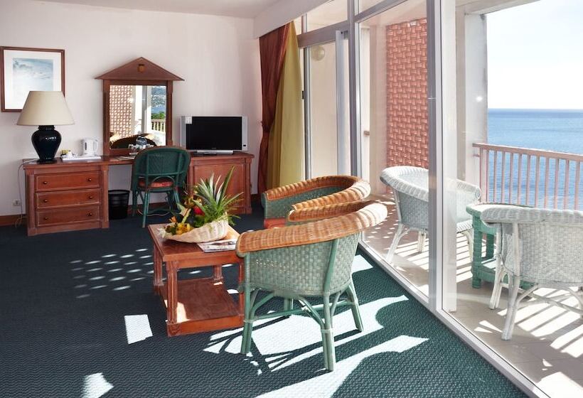 اتاق لوکس, La Bateliere