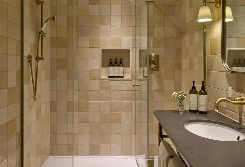 اتاق استاندارد, Miiro Palais Rudolf