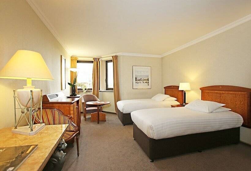 스탠다드 룸, Millennium Hotel Paris Charles De Gaulle