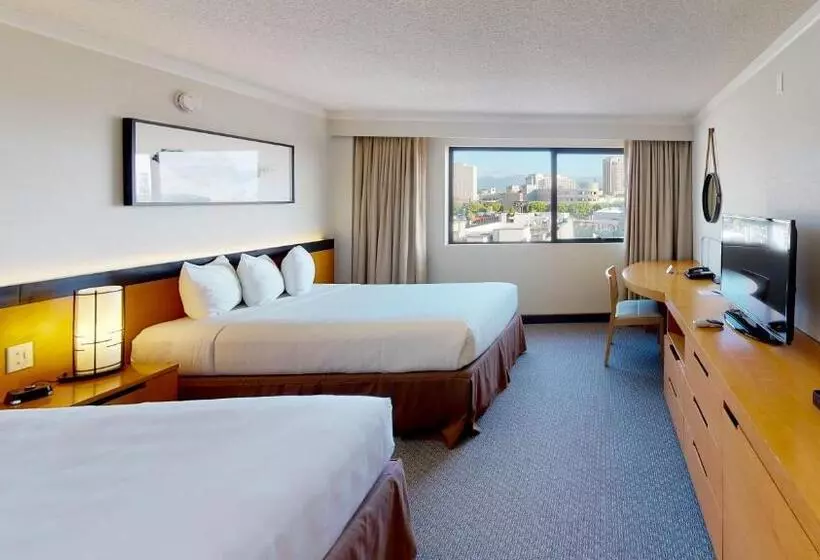 اتاق سوپریور, Miyako Hotel Los Angeles