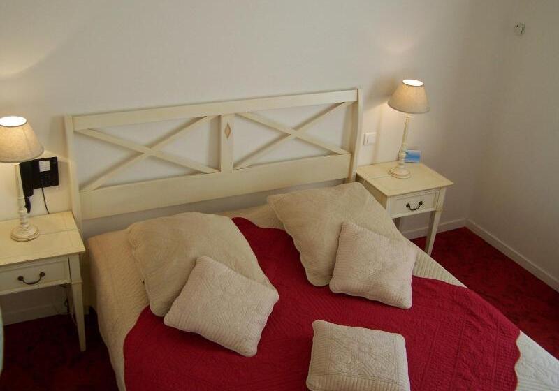 غرفة ديلوكس مطلّة علي الحديقة, Sheraton Lampung