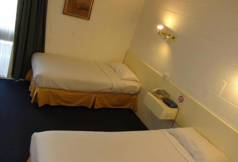 스탠다드 룸, Pathfinder Motel