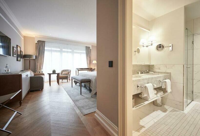 Номер Superior, Victoria Jungfrau Grand Hotel & Spa