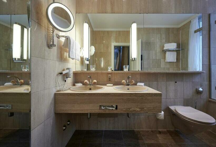 Номер Superior, Victoria Jungfrau Grand Hotel & Spa