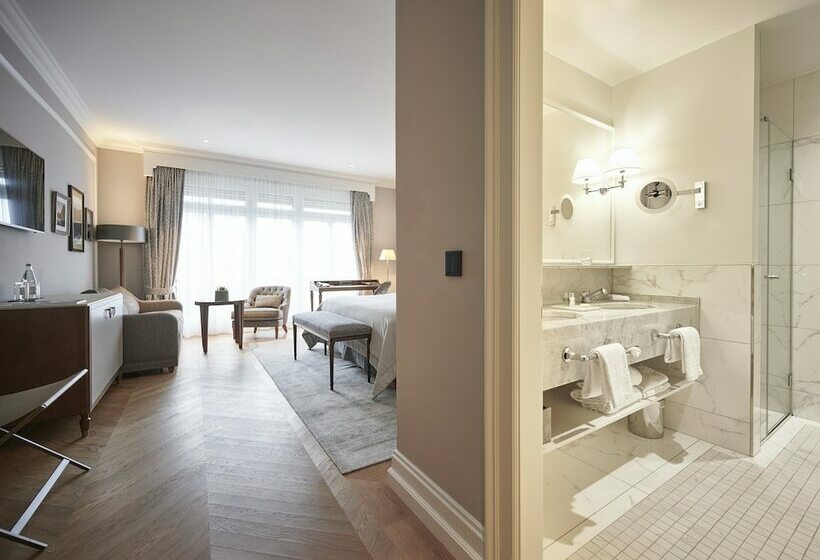 Номер Superior, Victoria Jungfrau Grand Hotel & Spa