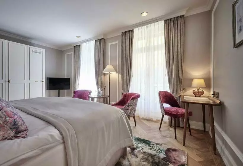 デラックスルーム, Victoria Jungfrau Grand Hotel & Spa