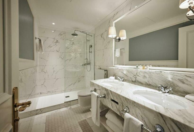 Номер Deluxe, Victoria Jungfrau Grand Hotel & Spa