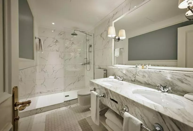 デラックスルーム, Victoria Jungfrau Grand Hotel & Spa