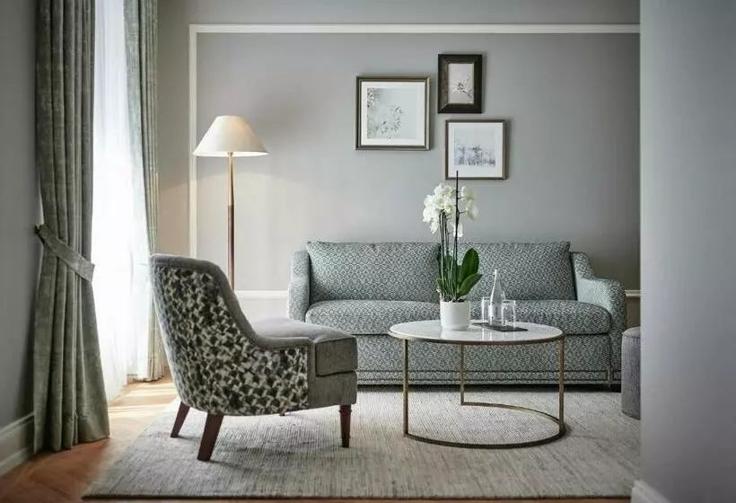 デラックスジュニアスイート, Victoria Jungfrau Grand Hotel & Spa