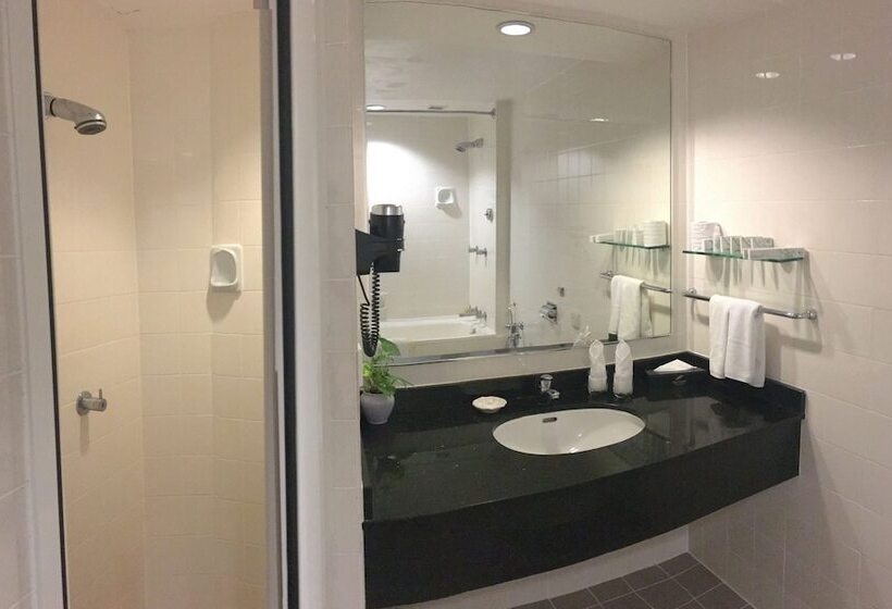 חדר משפחתי נוף להרים, Bayview Beach Resort