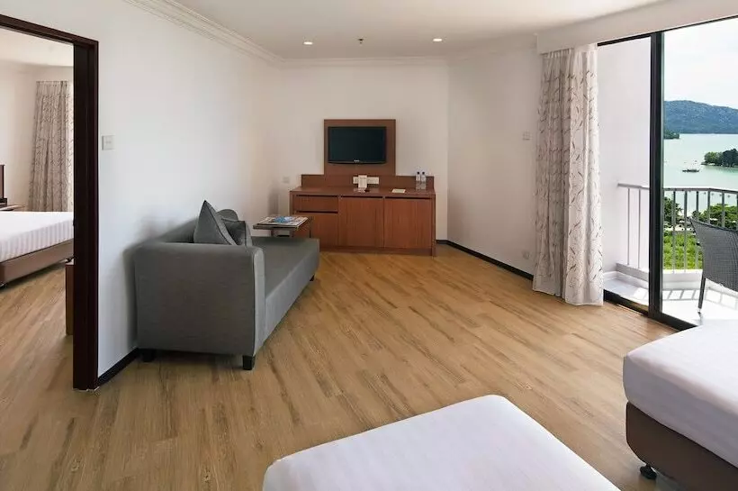 スイート（家族用）, Bayview Beach Resort