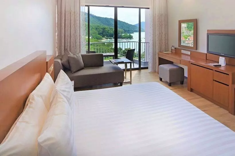 オーシャンビューデラックスルーム, Bayview Beach Resort