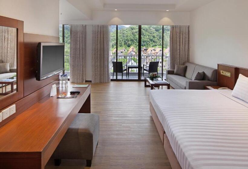 חדר משפחתי נוף להרים, Bayview Beach Resort