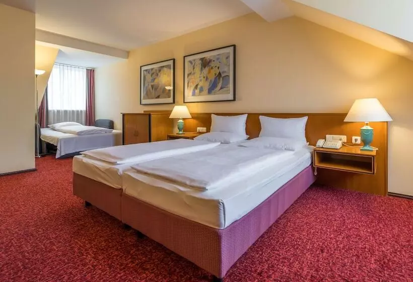 اتاق استاندارد سه نفره, Galerie Hotel Leipziger Hof