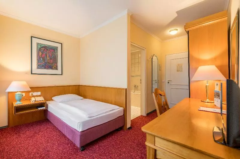 اتاق استاندارد یک نفره, Galerie Hotel Leipziger Hof