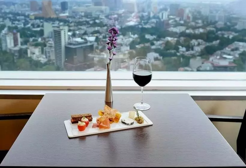 اتاق استاندارد با چشم‌انداز پارک, Hyatt Regency Mexico City