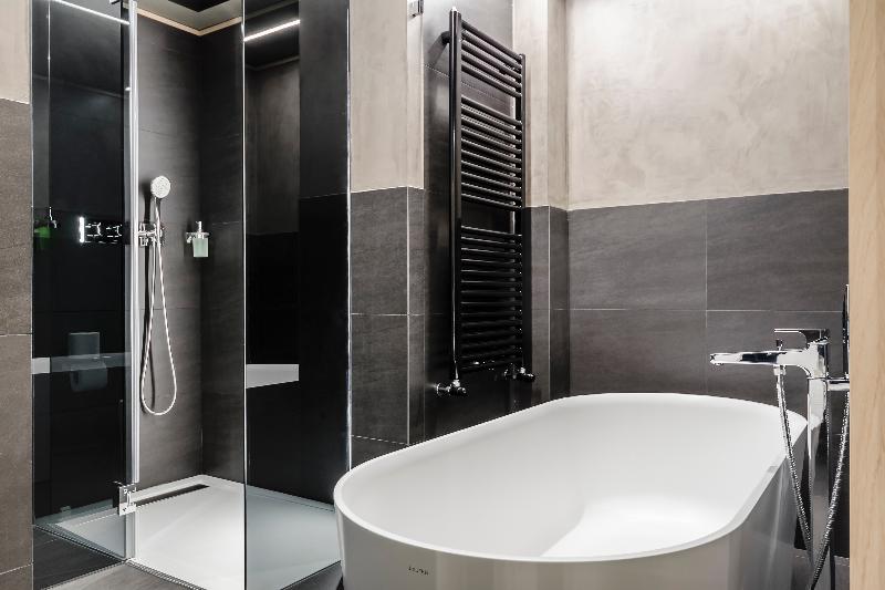 جناح سرير كينج, Metropolis