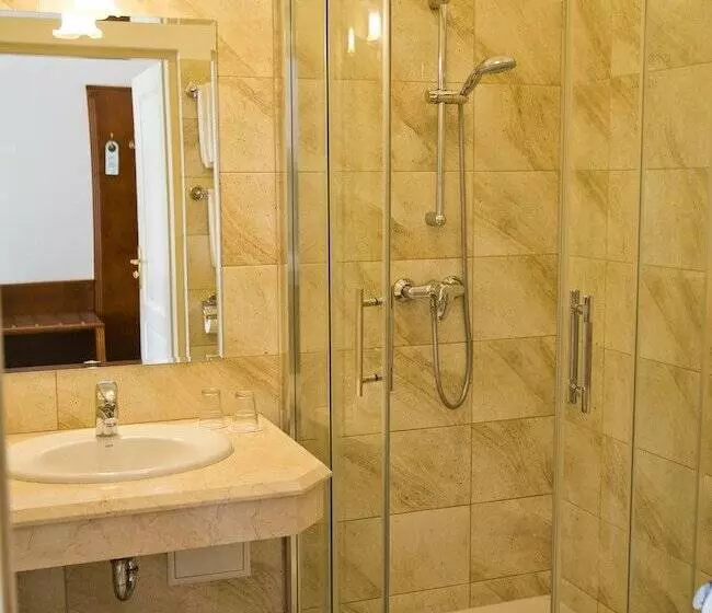 Premium-huone, Polonia