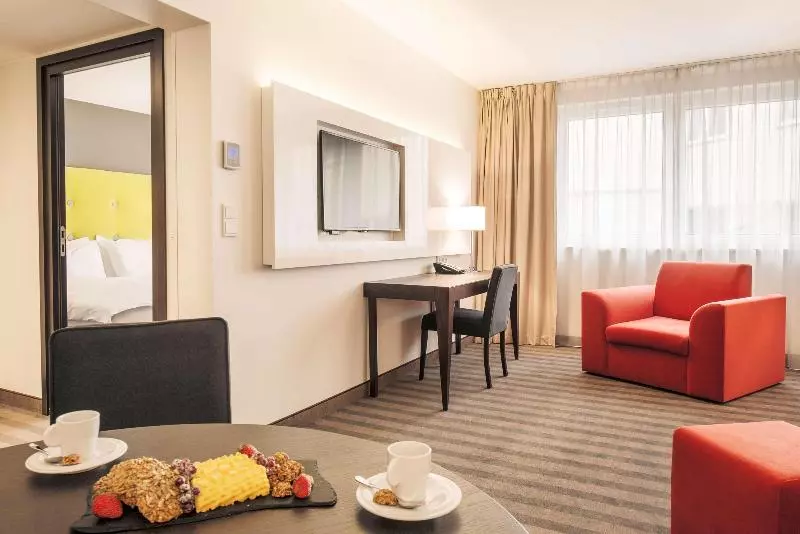 Perhehuone, Radisson Blu Sobieski