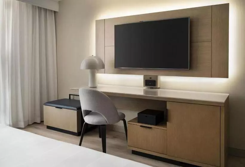 اتاق استاندارد با تخت بزرگ, San Ramon Marriott