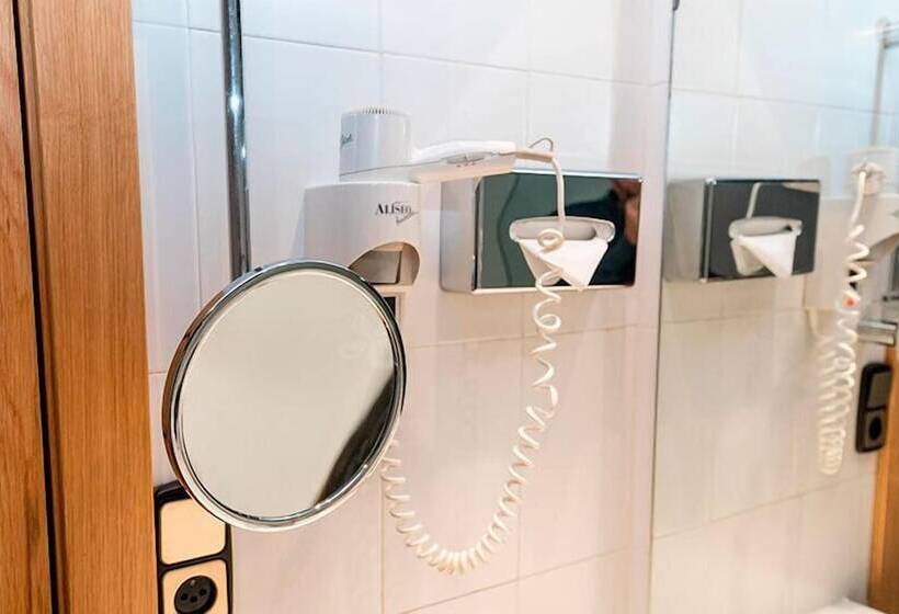 اتاق استاندارد با چشمانداز, Sport