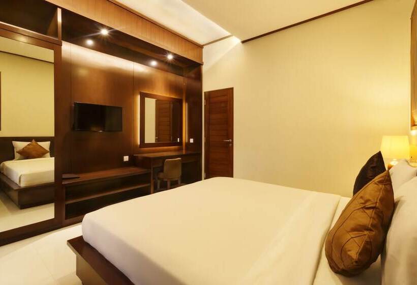 带阳台的豪华间, Yulia Beach Inn Kuta